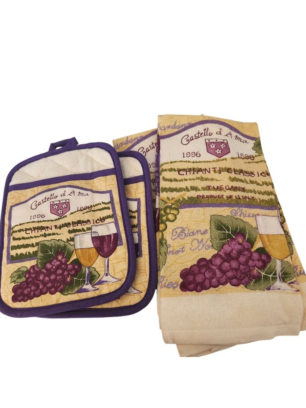 Kitchen Towel 5 Piece Set hOme Castetto 1996  2 Towels,  2 Pot Holders, 1 Oven M